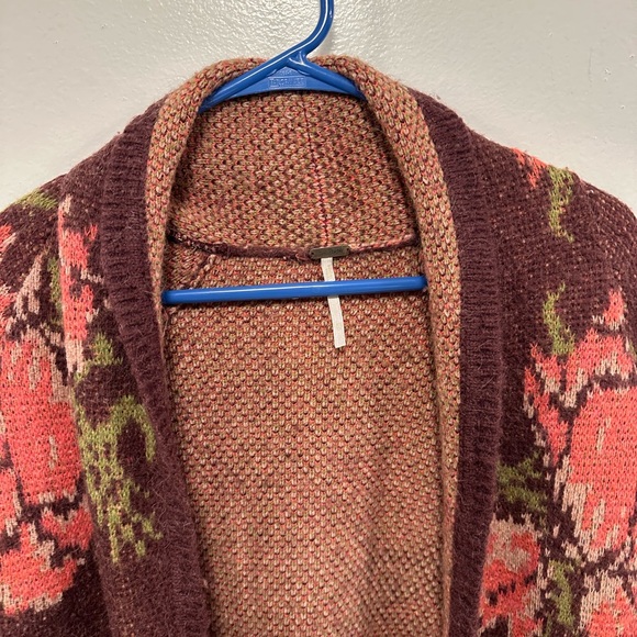 Free People flower power floral pink alpaca cardigan Sweater! Oversized XS - Picture 4 of 7